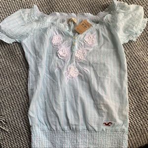 **DONATED** Cute Hollister top